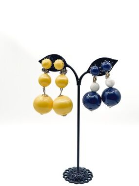 MCM Plastic Bead Dangle Earrings - 60s Hong Kong Navy Blue - 50s Japan Yellow